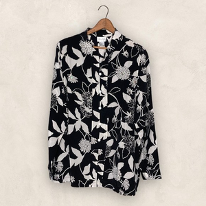 Yi Lin Medium M Black White Floral 100% Silk Beaded Embellished Blouse Top Shirt